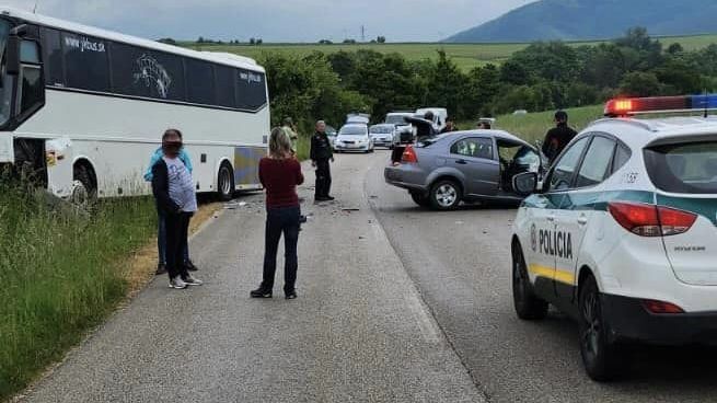 Je to jen cvičení, chlácholily učitelky po nehodě slovenského autobusu své žáky